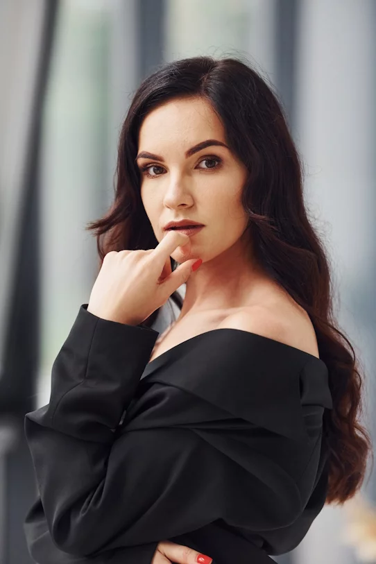 beautiful-brunette-with-curly-hair-in-black-luxury-2023-11-27-05-20-23-utc2xsmall